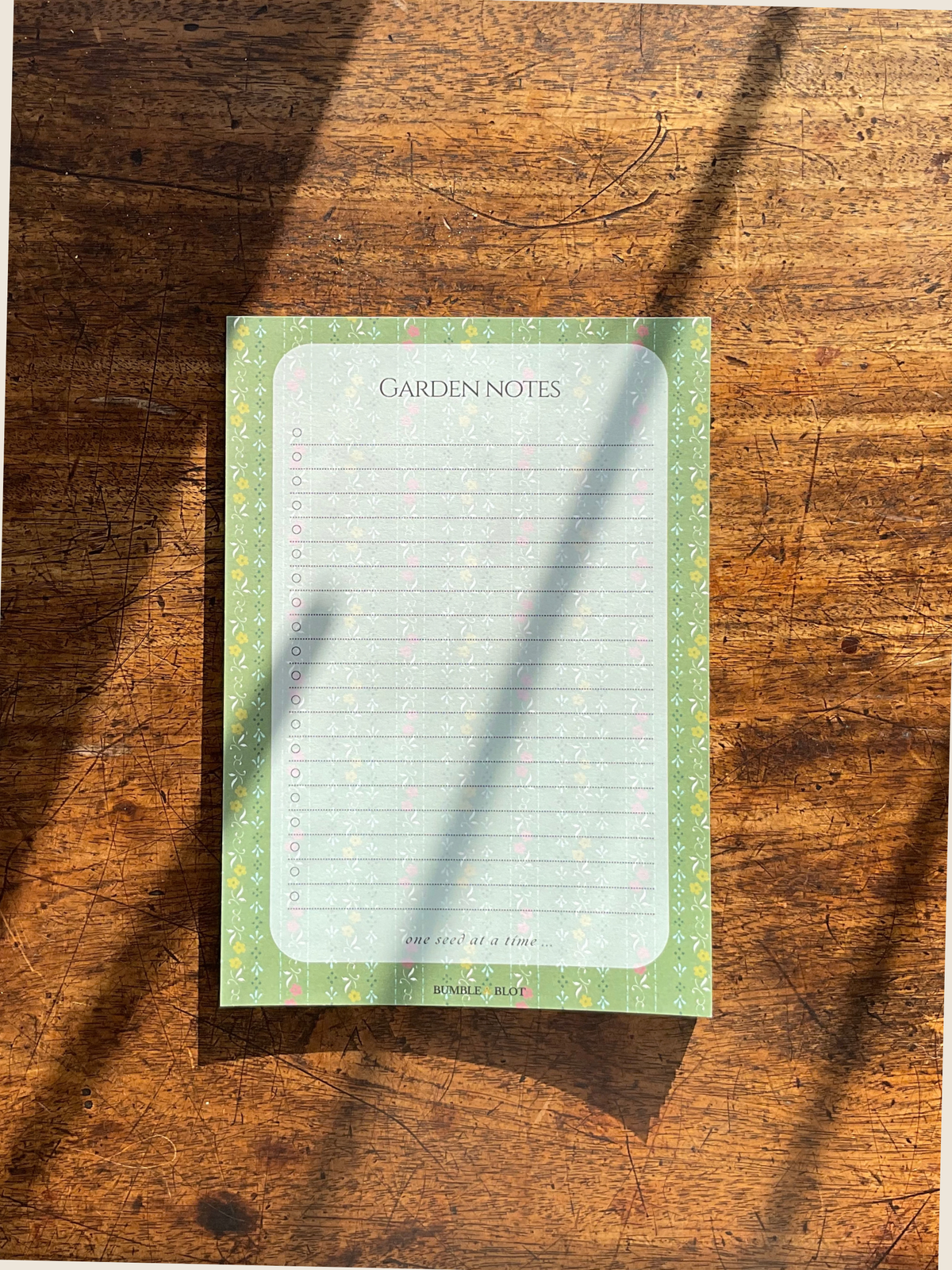 Checklist Dot Dash Trellis Notepad - Green